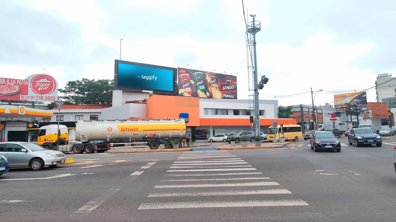 Asuncion - Av. Aviadores del Chaco y Av. San Martin, Asunción