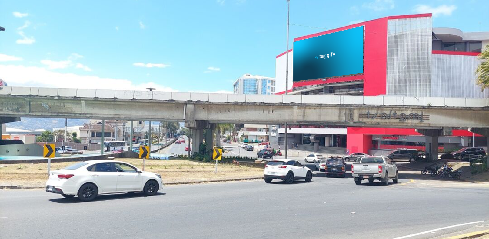 San Jose - Mall San Pedro - Pantalla Externa, San José