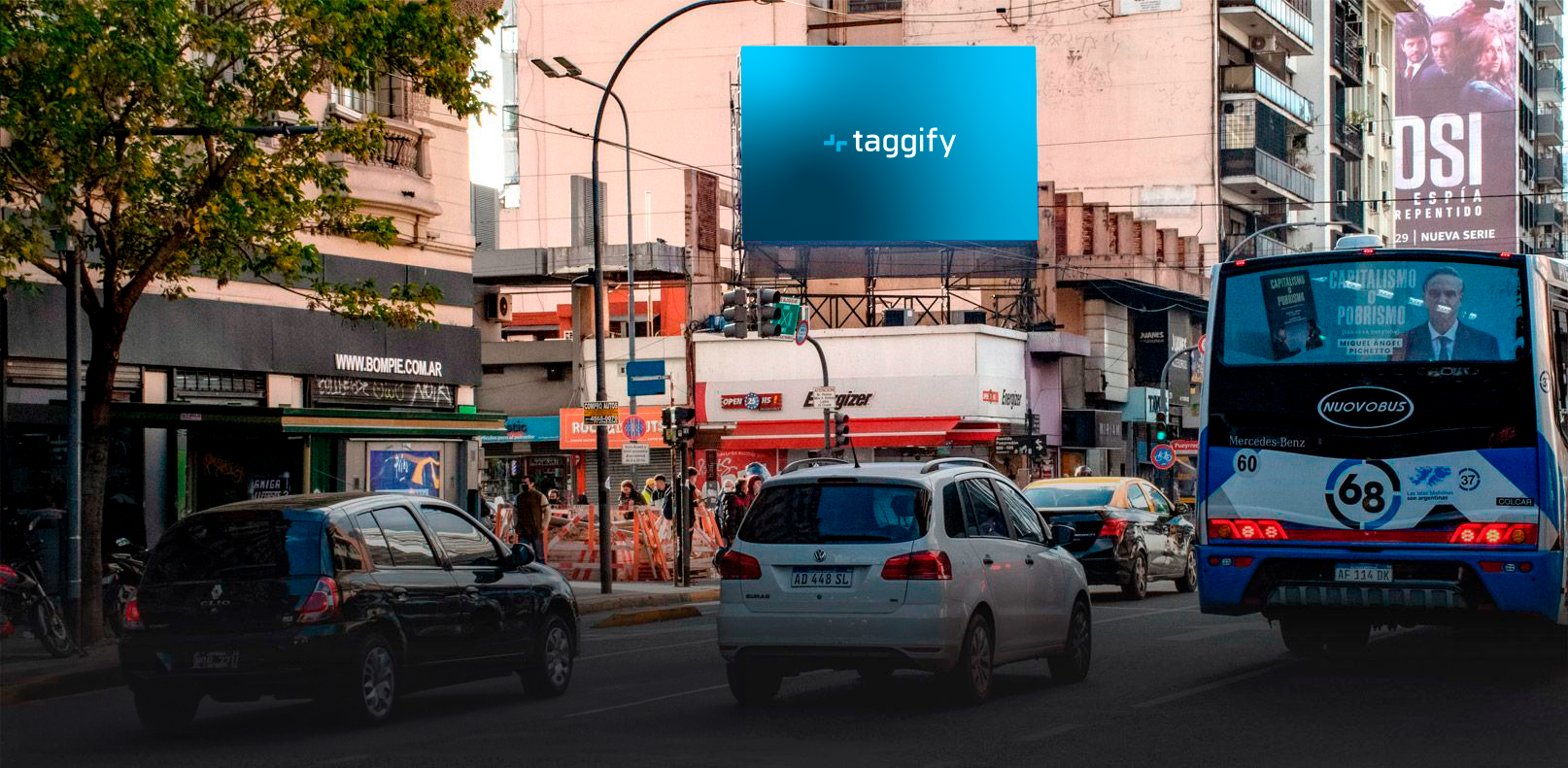 CABA - Balvanera - Av. Pueyrredón y Av. Corrientes, Buenos Aires